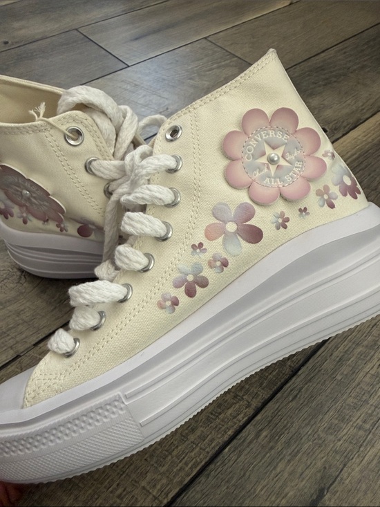 Converse Shoes - Converse High-Top Floral Canvas Sneakers in Cream and Pink. Size 9. No box